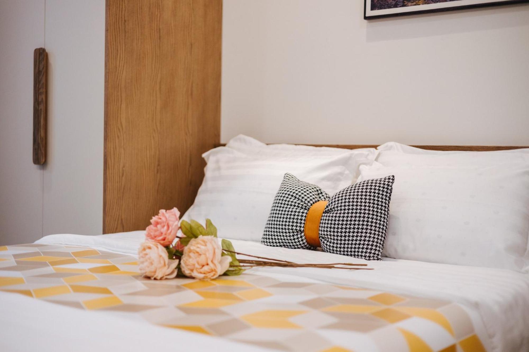 Margaery Boutique Apartment & Skyon9 Rooftop Bar Hanoi Dış mekan fotoğraf